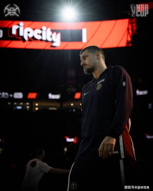 错失绝平+没破纪录!约基奇空砍21分14板9助 未能达成开季5连三双