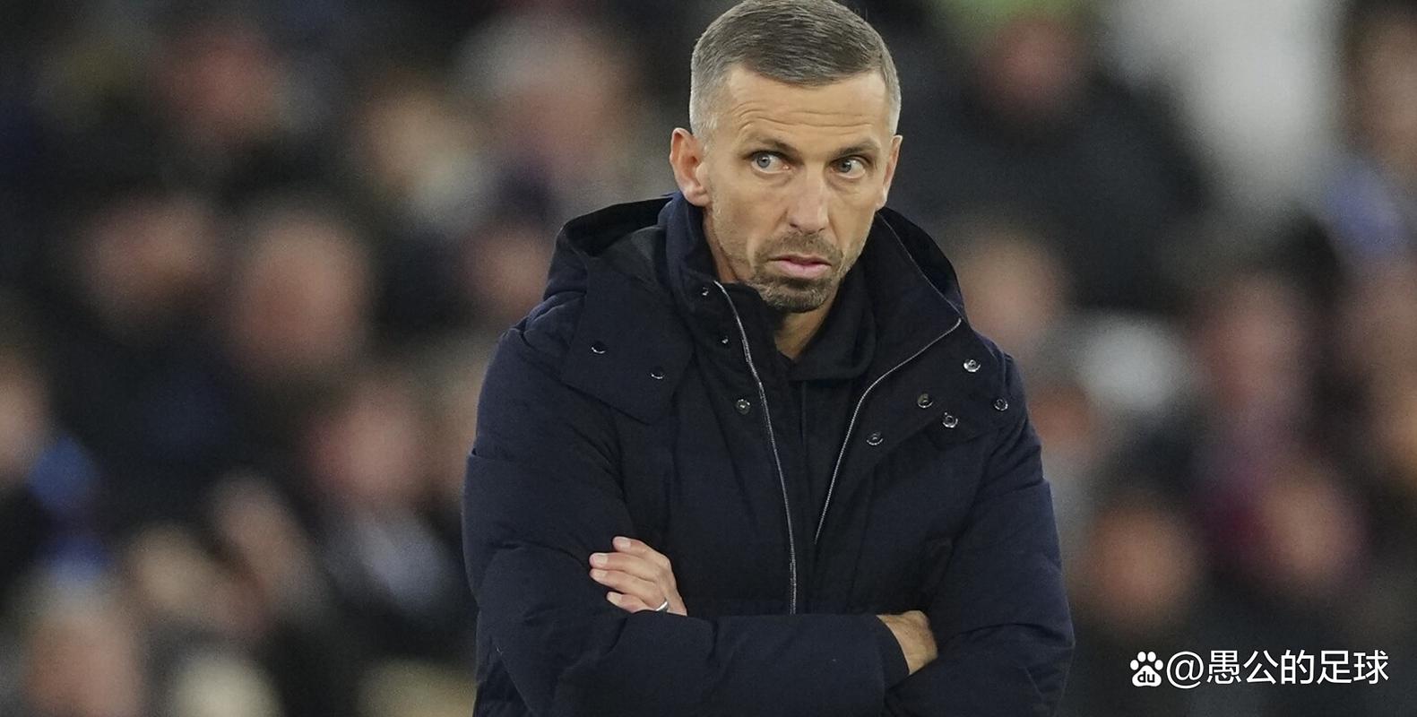 TA：加里-奥尼尔主动退出狼队主帅遴选，他认为接手时机不合适